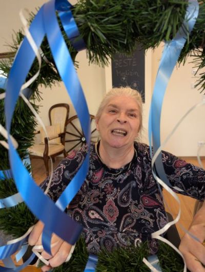 Vorbereitungen für das Maifest – Bild 3